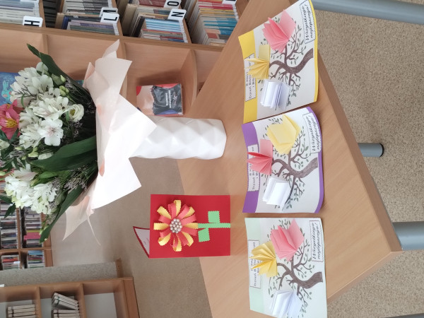 Występy przedszkolaczków z okazji Dnia Bibliotekarza