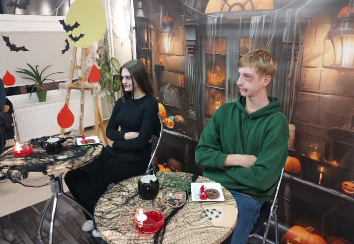 Noc Bibliotek z wampirami w roli głównej