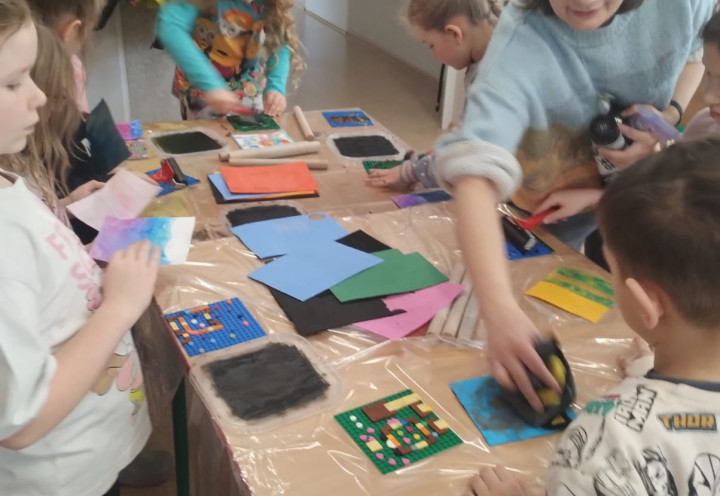 Zimowe klockoobrazy- warsztaty plastyczne z Panią Izą Kot