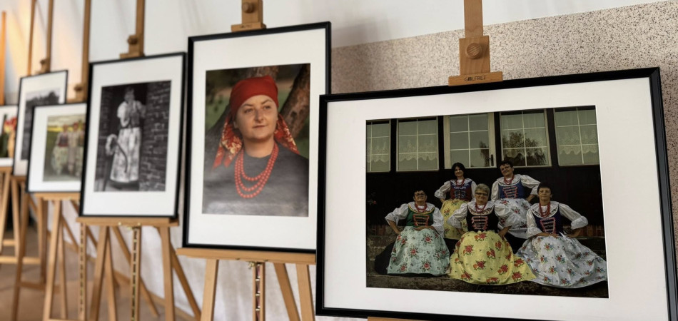 grafika dla wpisu: Frelki i strój śląski.